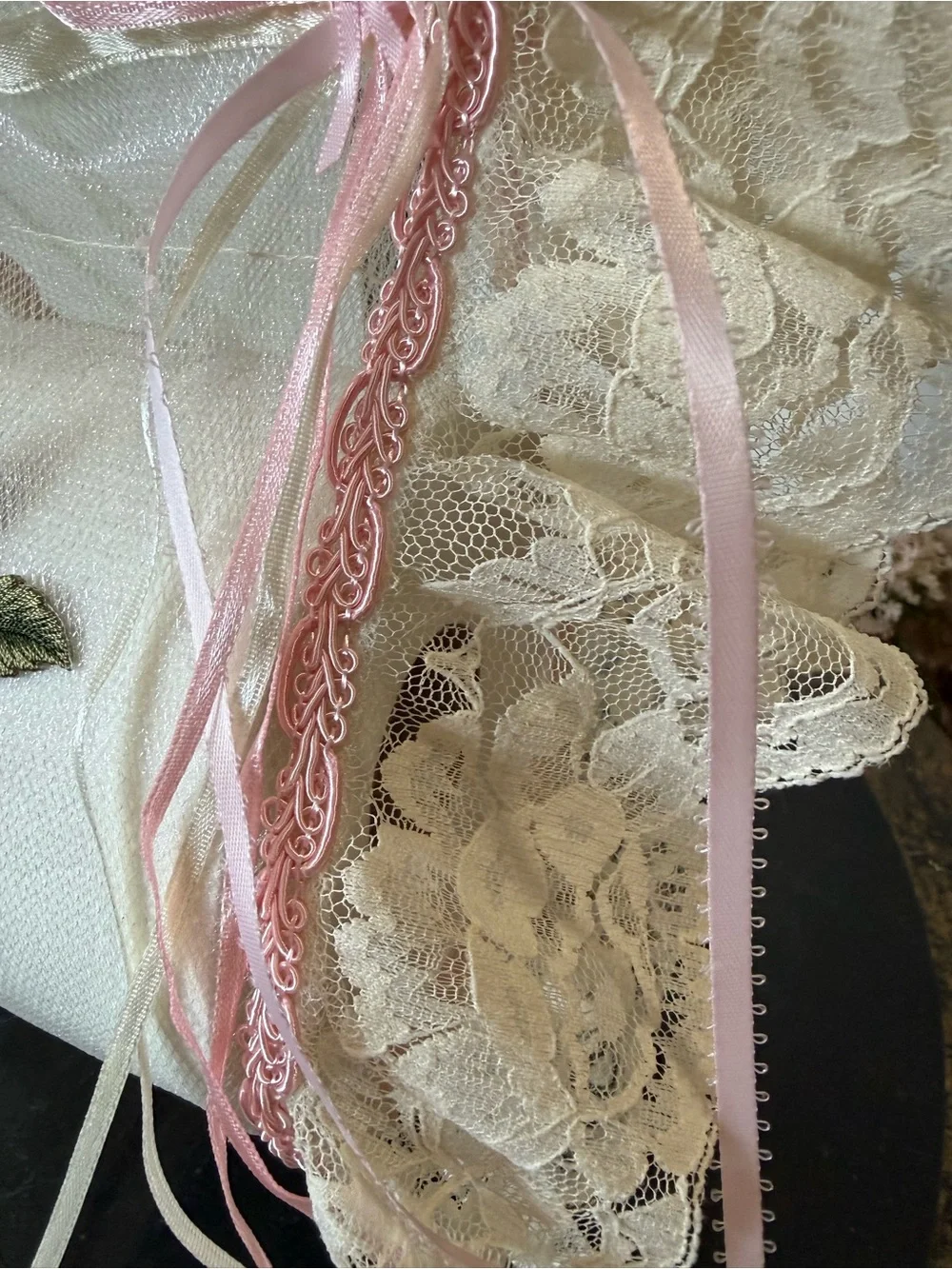 🩷 Hand Crafted Pink and Cream Floral Lace Hand Towel and Sachet Set 🩷